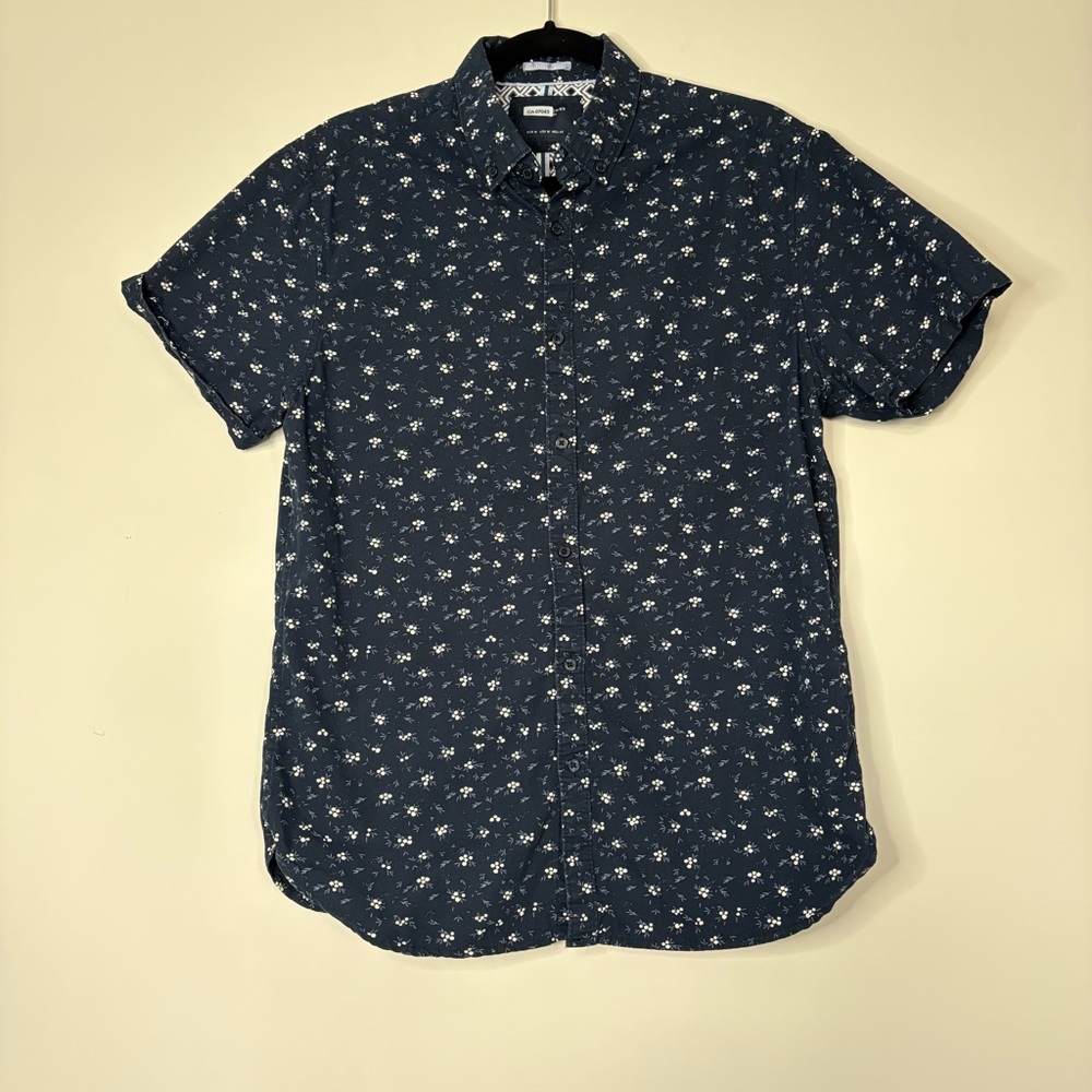 Denim & Flower Mens Button Down 100% Cotton Shirt Size M Floral Print Vacation